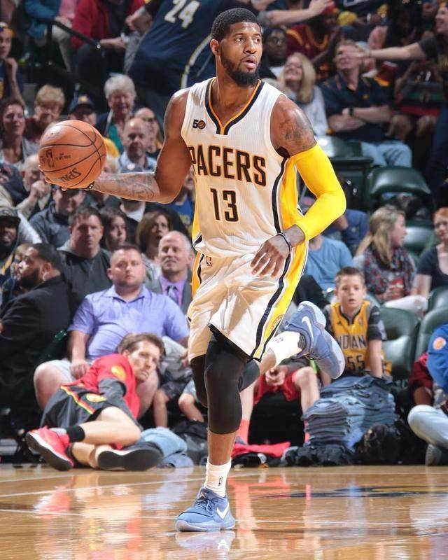 舞台中央 舞台中央