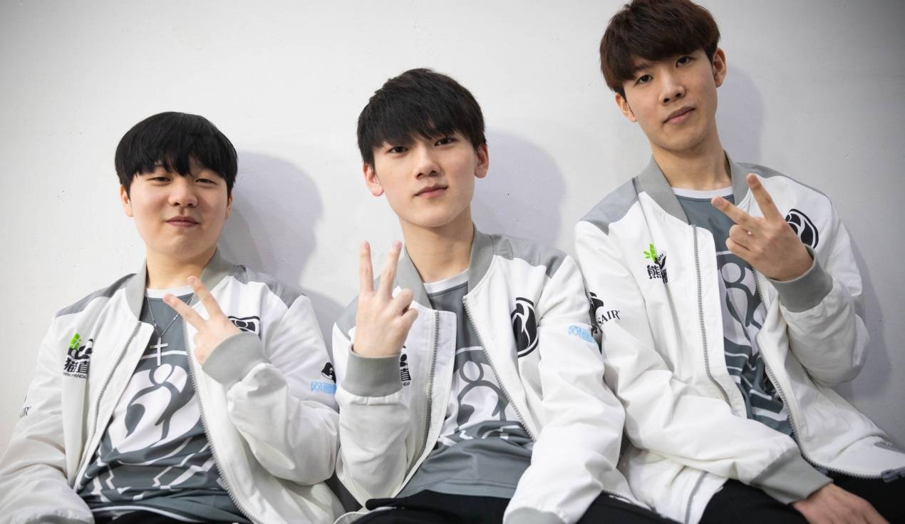 实力接近的 实力接近的